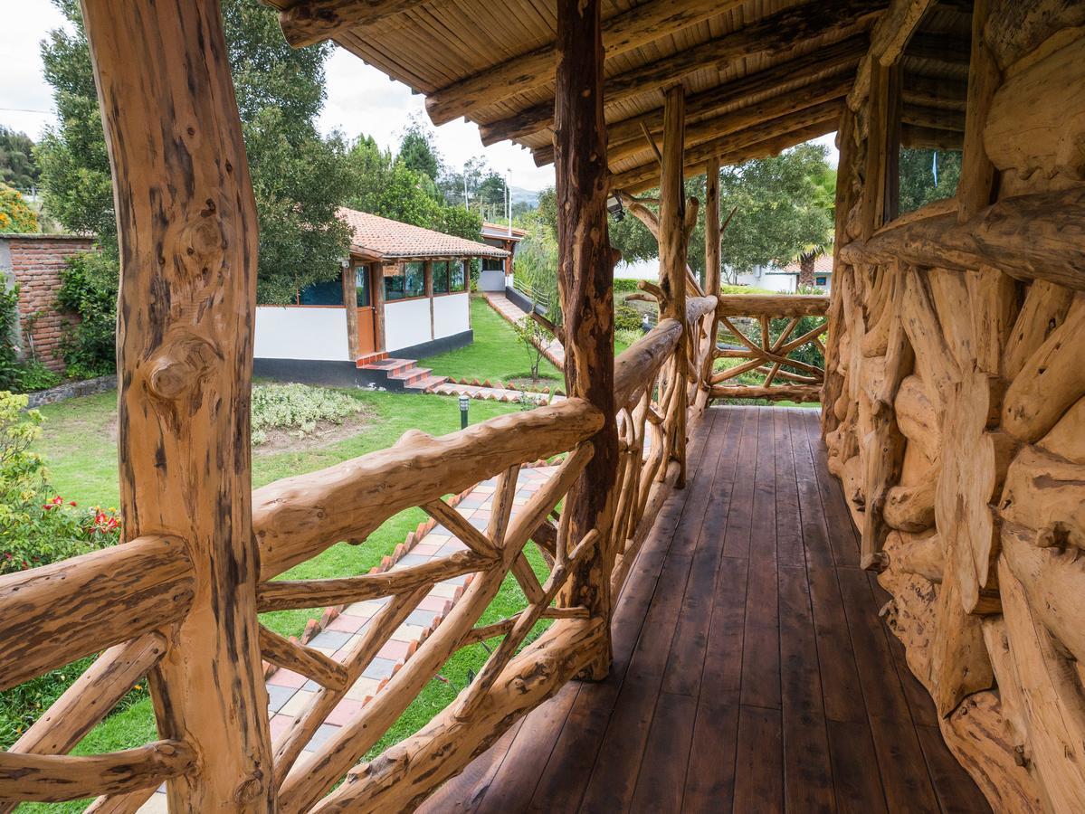 Zaysant Ecolodge Puembo Exterior photo
